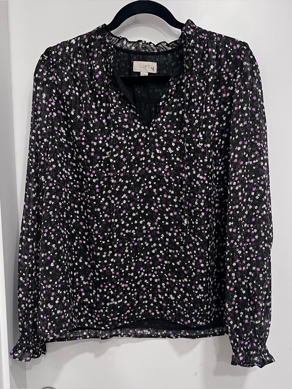 LOFT Black Floral Split V-Neck Long Sleeve Ditsy Peasant Blouse Medium